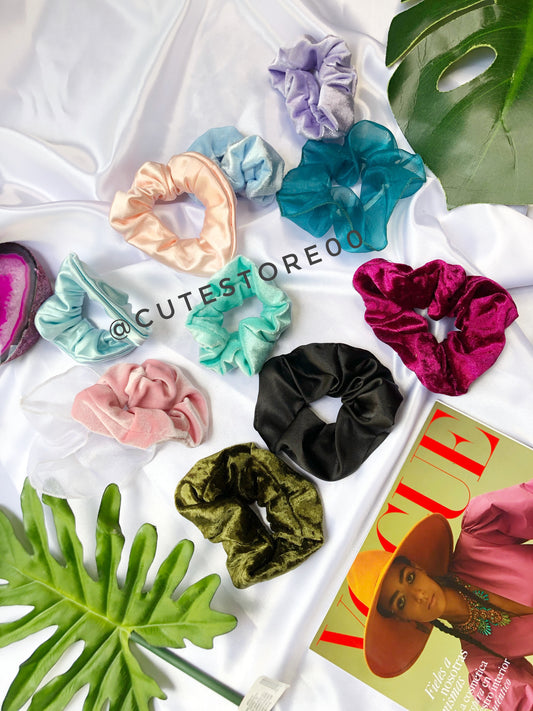 Scrunchies tipo terciopelo