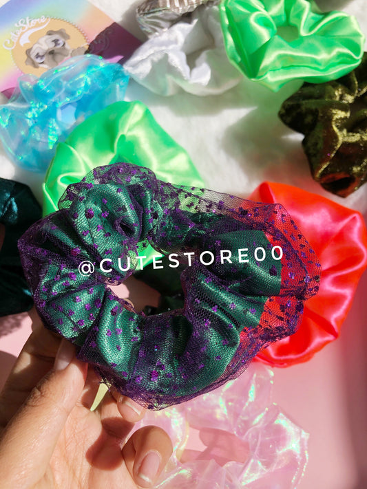 10 scrunchies